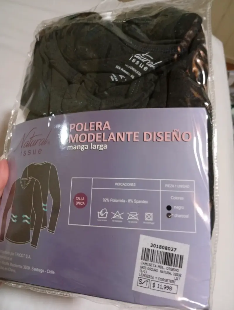 Polera Modelante Manga Larga Issue NUEVA - 1