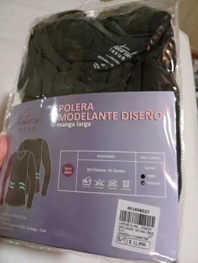 Polera Modelante Manga Larga Issue NUEVA - miniatura 1