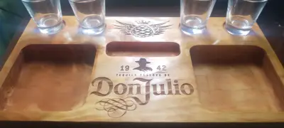 Set de degustación de tequila Don Julio con vasos - miniatura 2