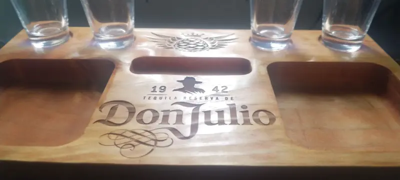Set de degustación de tequila Don Julio con vasos - 3