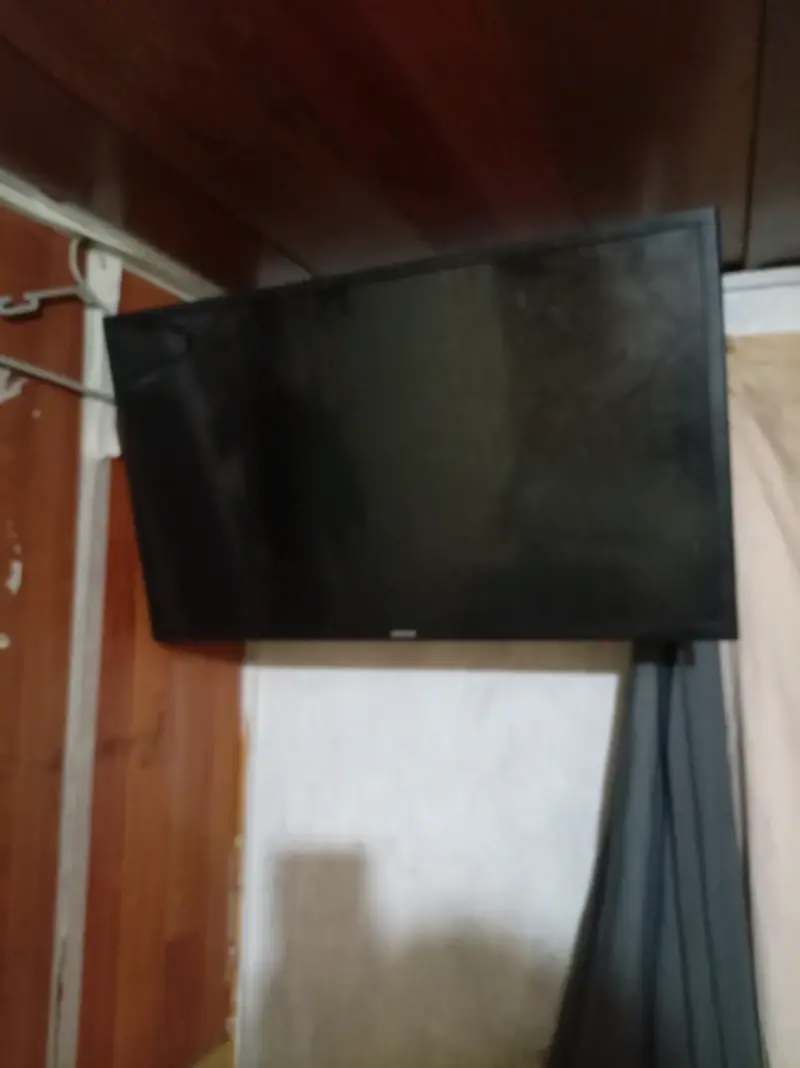 Televisor LED Samsung 32 pulgadas en buen estado - 1
