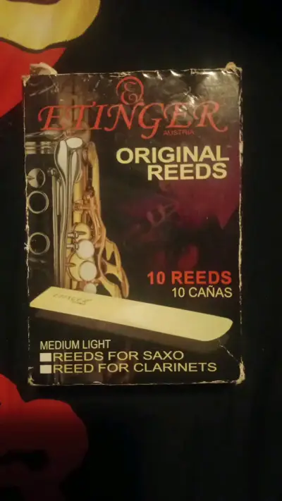 Cañas para saxofón tenor Etinger 10 unidades - miniatura 1