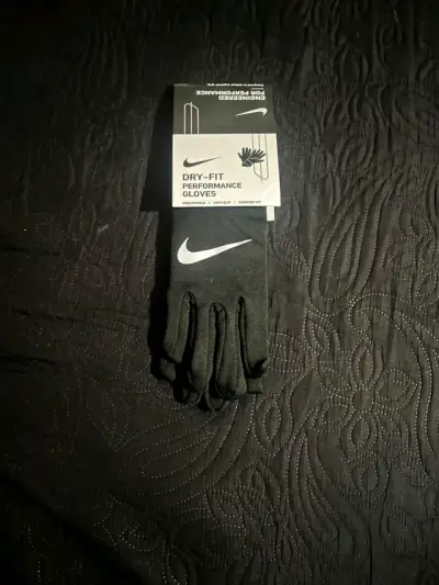Guantes deportivos Nike Dry-Fit negros - miniatura 1
