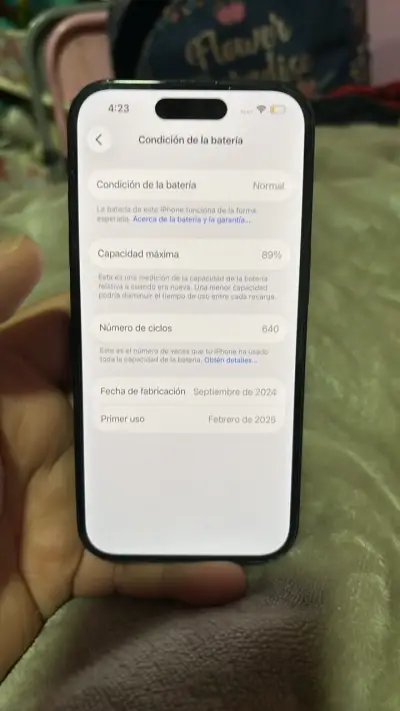 iPhone 16 negro en buen estado - miniatura 6