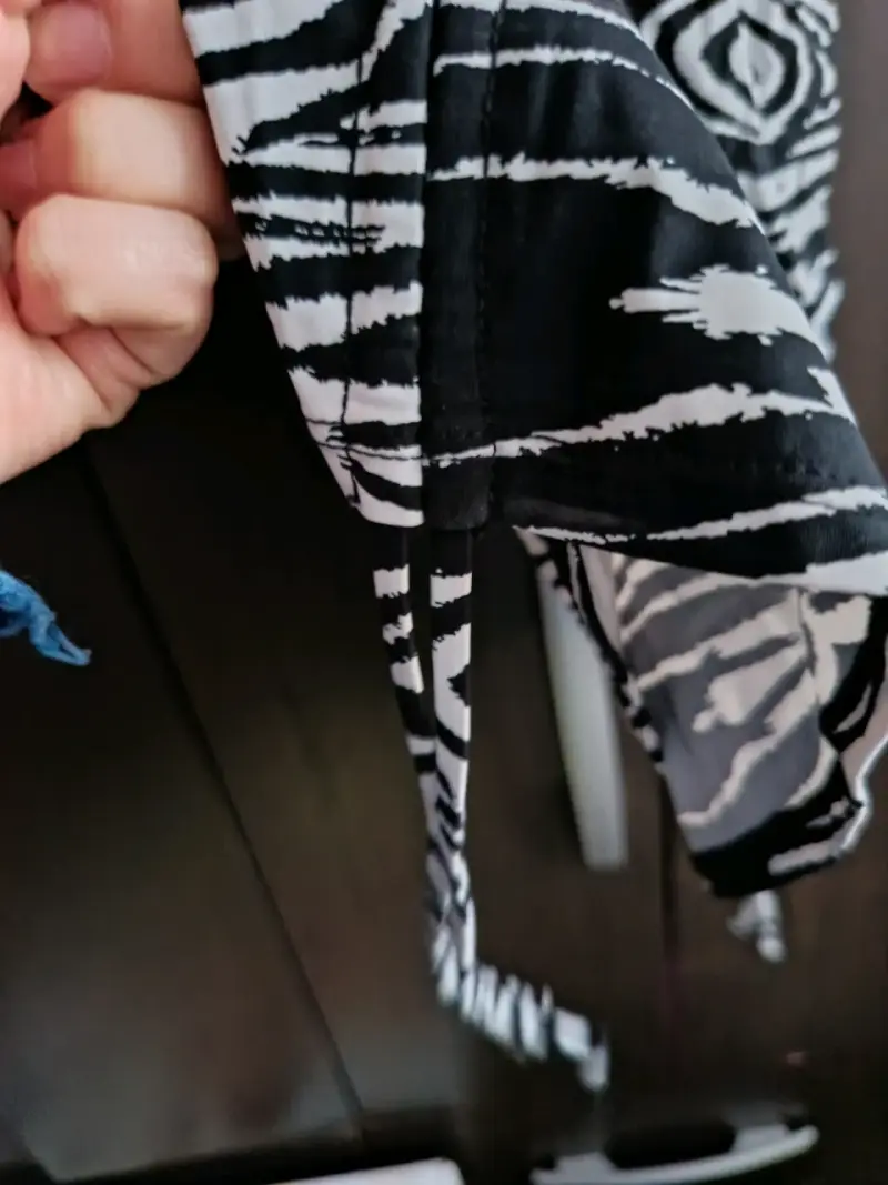 Traje de baño estampado blanco y negro talla S - 2
