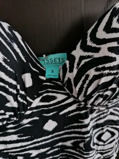 Traje de baño estampado blanco y negro talla S - miniatura 3