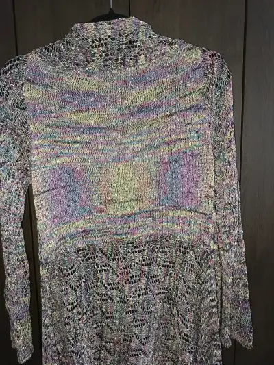 Cárdigan largo multicolor tejido a mano - miniatura 3