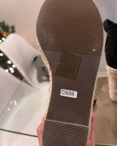 Sandalias de cuña negras con plataforma de yute - miniatura 5
