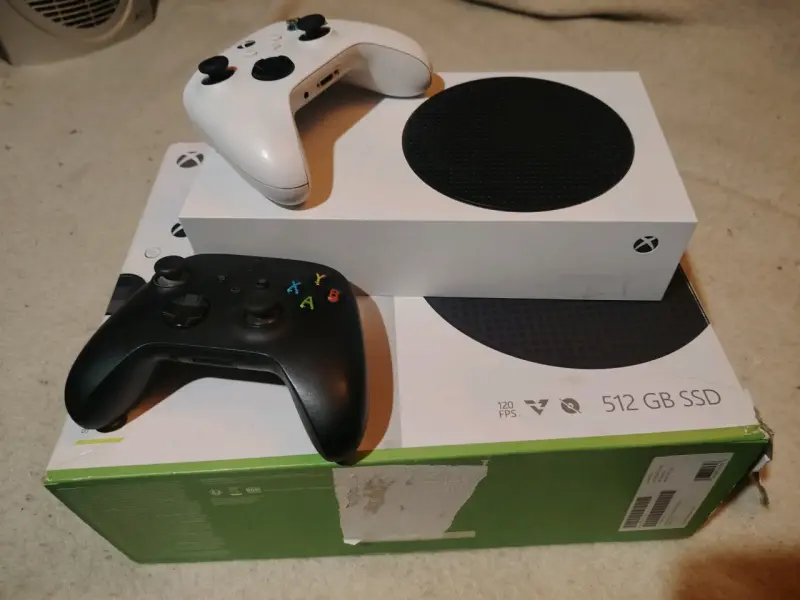 Xbox SeriesS + monitor gamer master g 27 full HD - 1