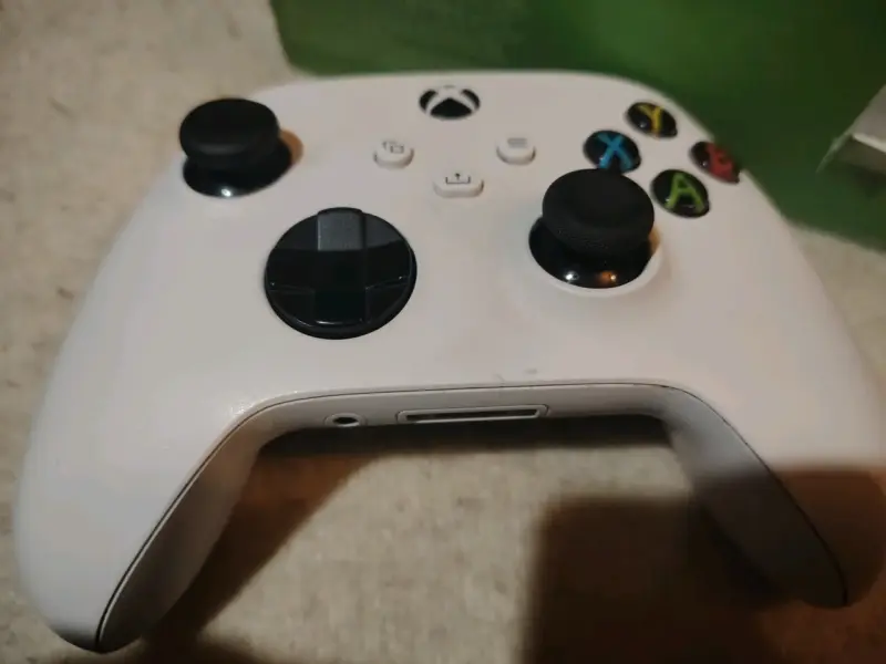Xbox SeriesS + monitor gamer master g 27 full HD - 2