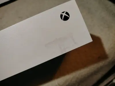 Xbox SeriesS + monitor gamer master g 27 full HD - miniatura 3