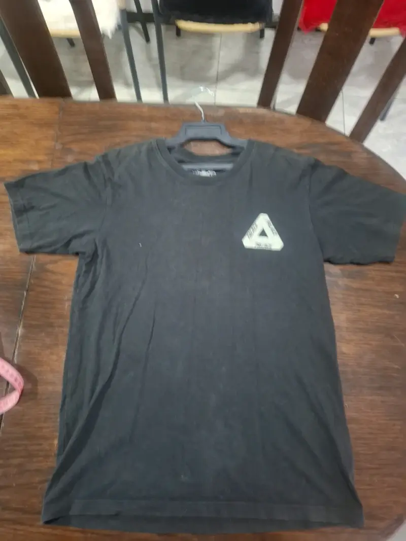 Polera negra con logo Palace grande - 3