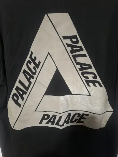 Polera negra con logo Palace grande - miniatura 5