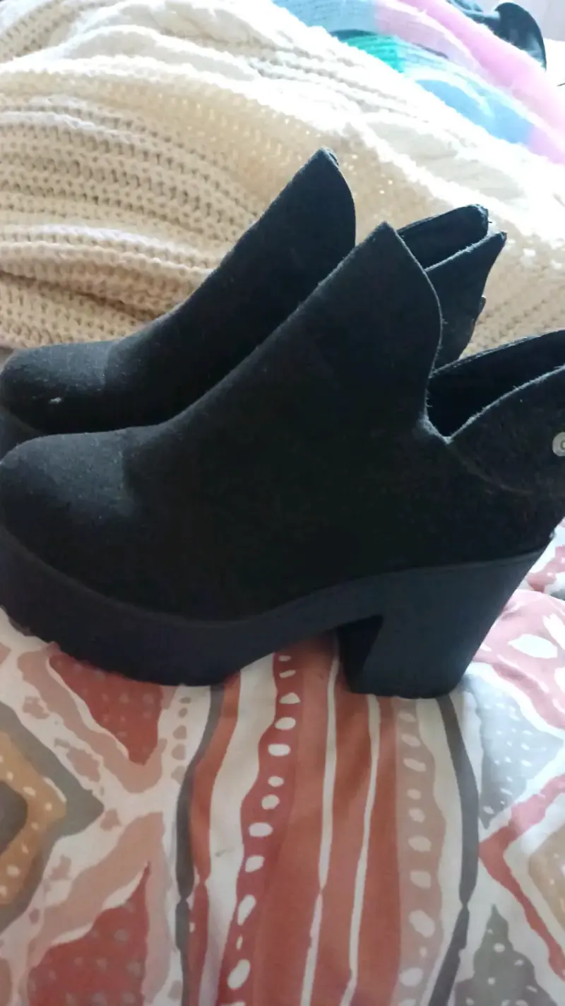 Botines negros de tacón alto para mujer