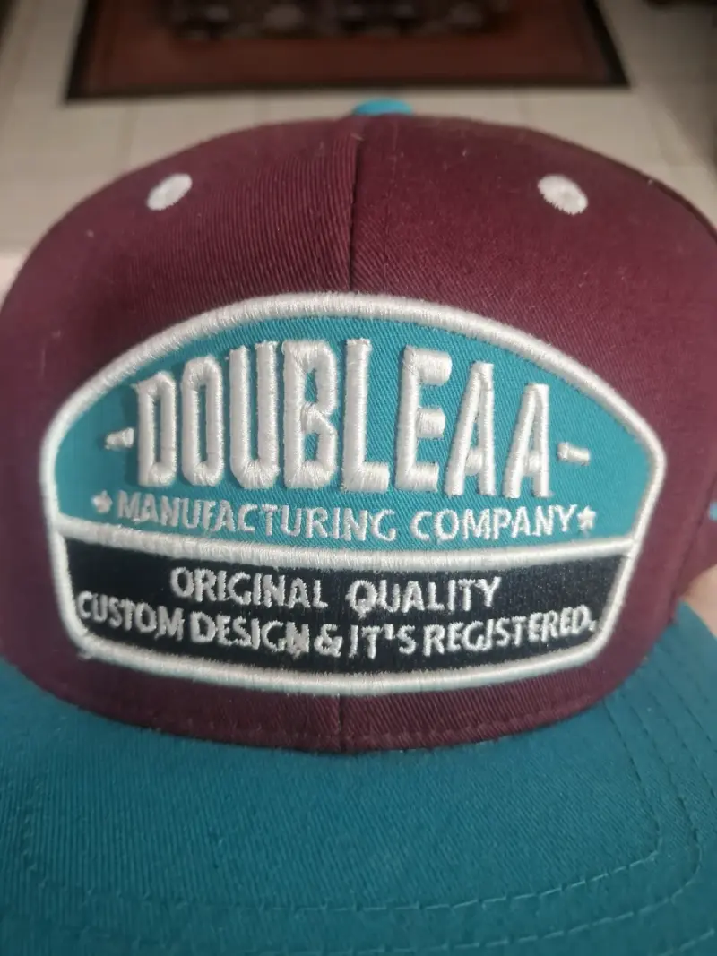 Gorra Double AA bicolor estilo urbano - 3