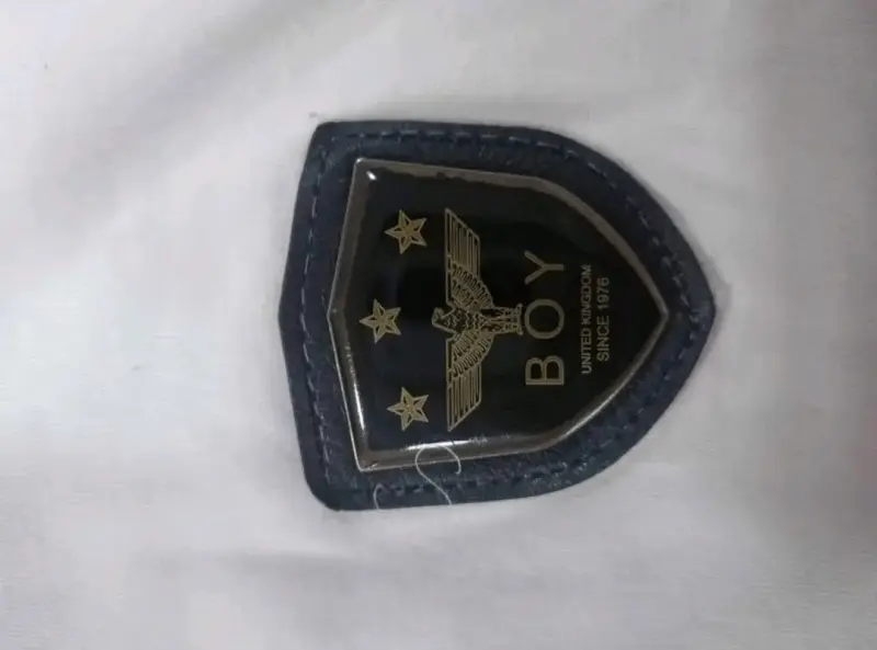 Polera blanca Boy London con logo de águila - 4