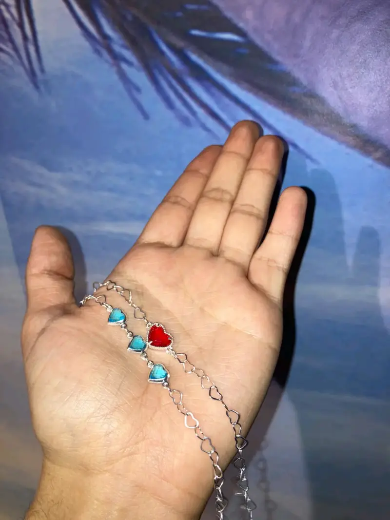 Pulsera de plata con dijes de corazones - 2