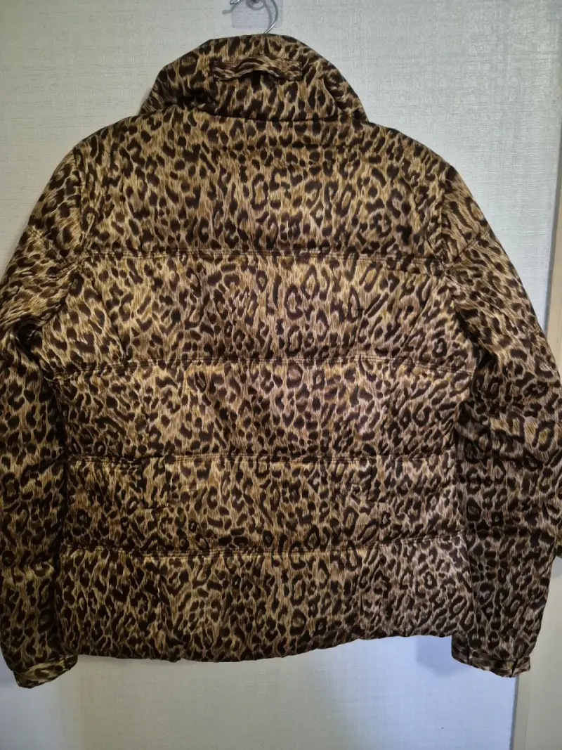 Chaqueta acolchada de leopardo Zara Woman - 2