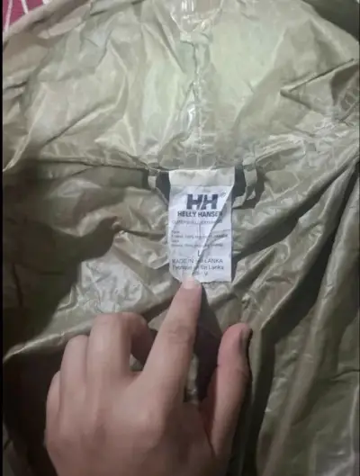 Chaqueta impermeable Helly Hansen beige con capucha - miniatura 5