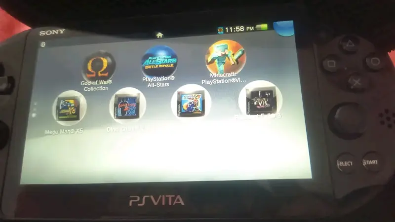 Consola portátil Sony PS Vita con juegos - 2
