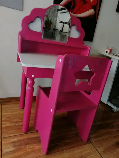 Tocador Infantil Rosa con Espejo y Silla - miniatura 2