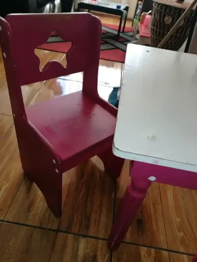 Tocador Infantil Rosa con Espejo y Silla - miniatura 3