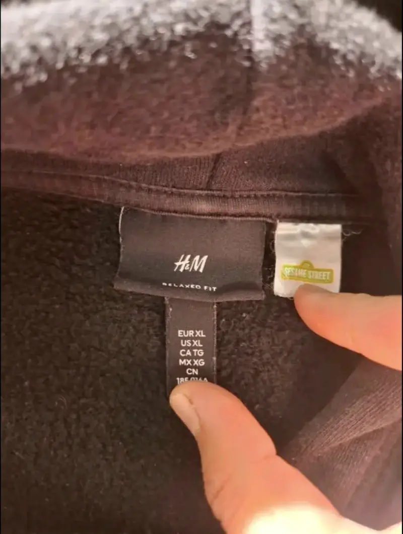 Polerón negro con capucha H&M Cookie Monster - 3