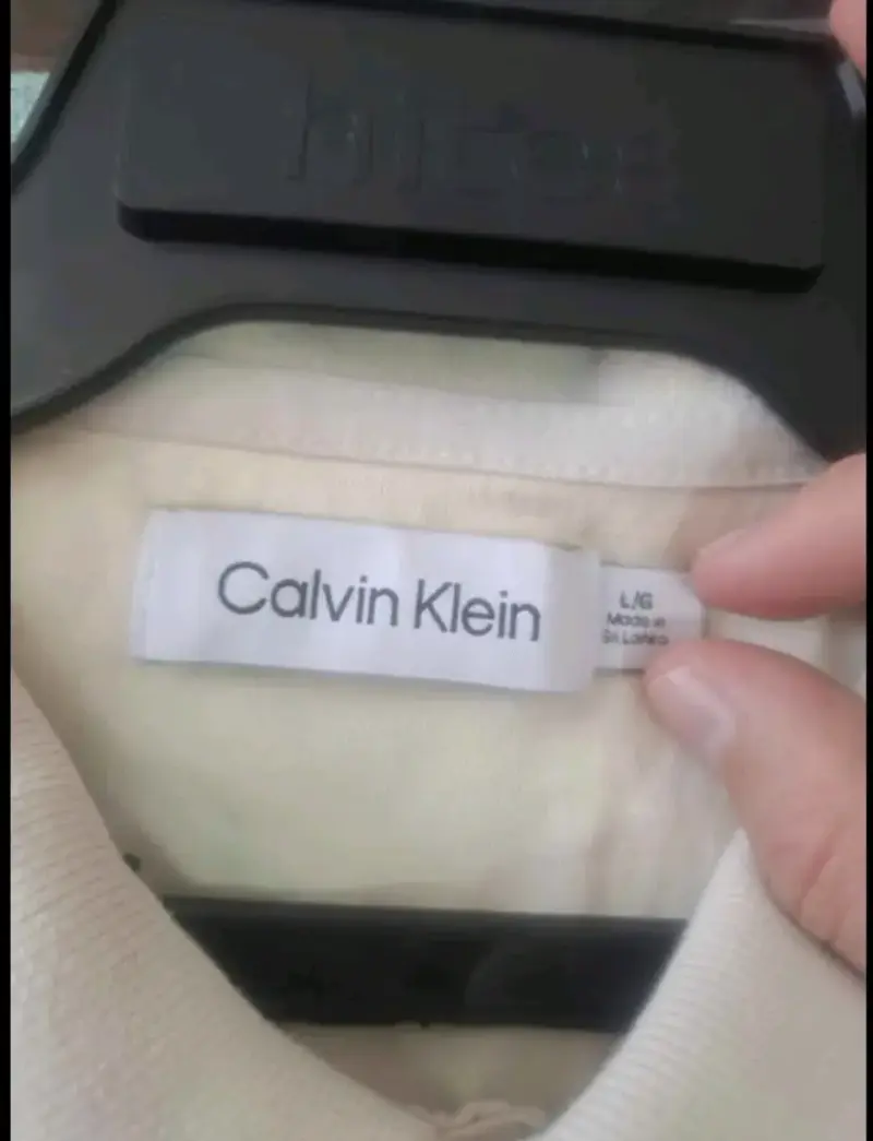 Polera Polo Beige Calvin Klein Talla L - 3