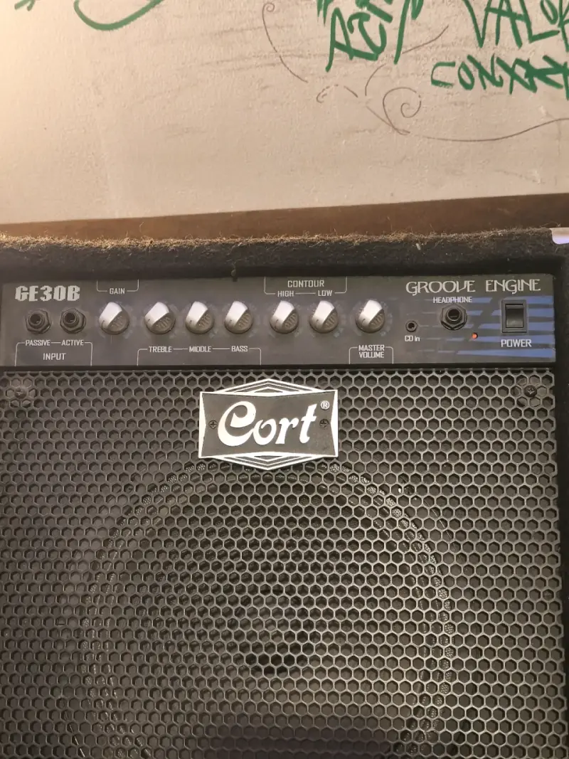 Amplificador de bajo Cort Ge SeriesGe30b 30w - 2