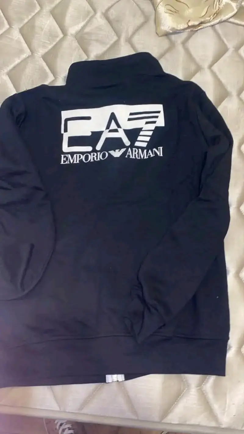 Chaqueta negra EA7 Emporio Armani con cierre - 1