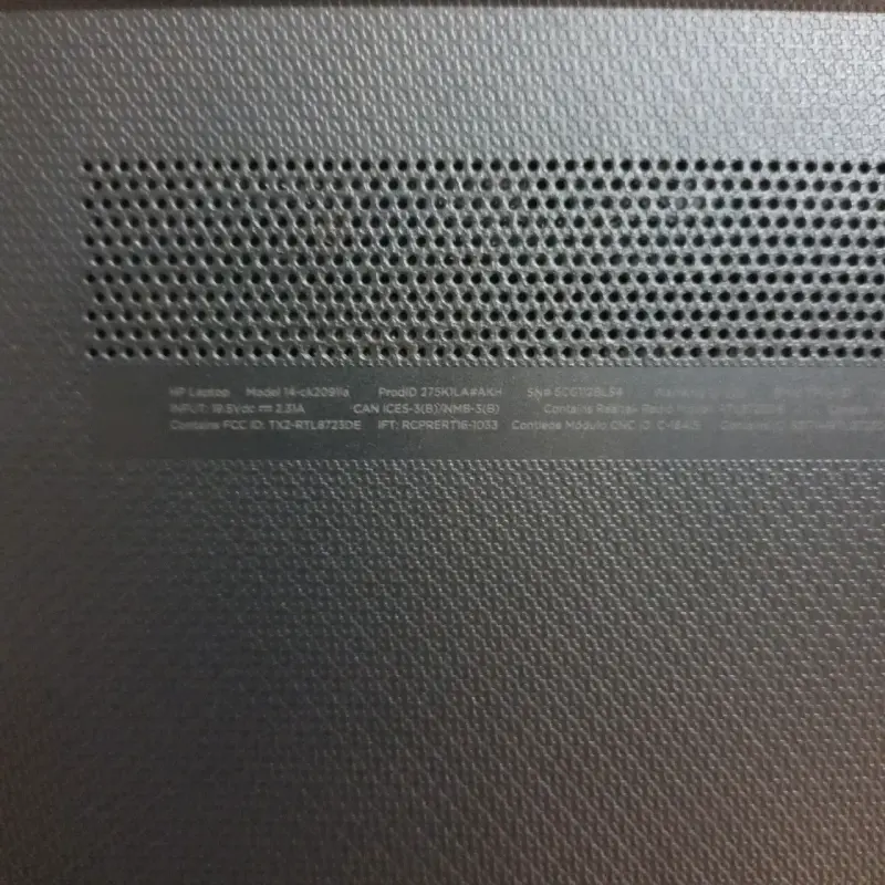 Notebook HP con procesador Intel Core i3 - 6