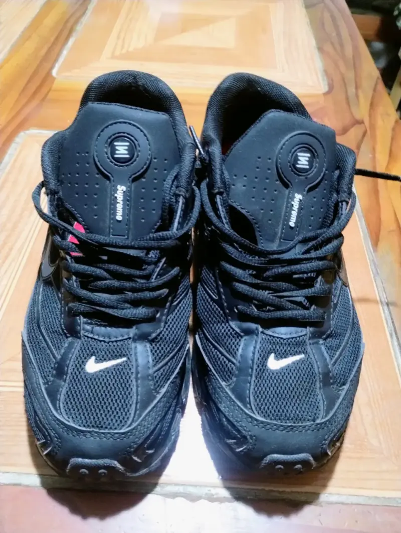 Zapatillas deportivas negras Nike Supreme - 4