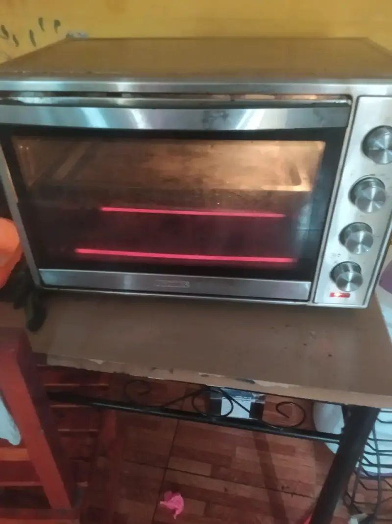 Horno Eléctrico de Sobremesa con Perillas