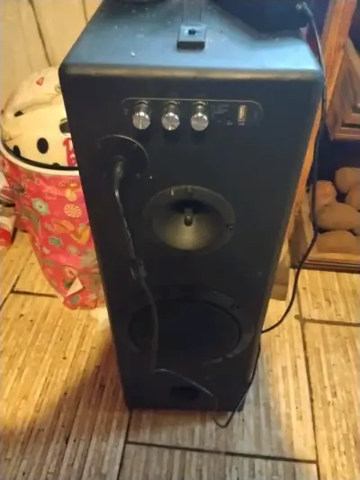 Parlante de Torre con Control de Volumen - miniatura 1
