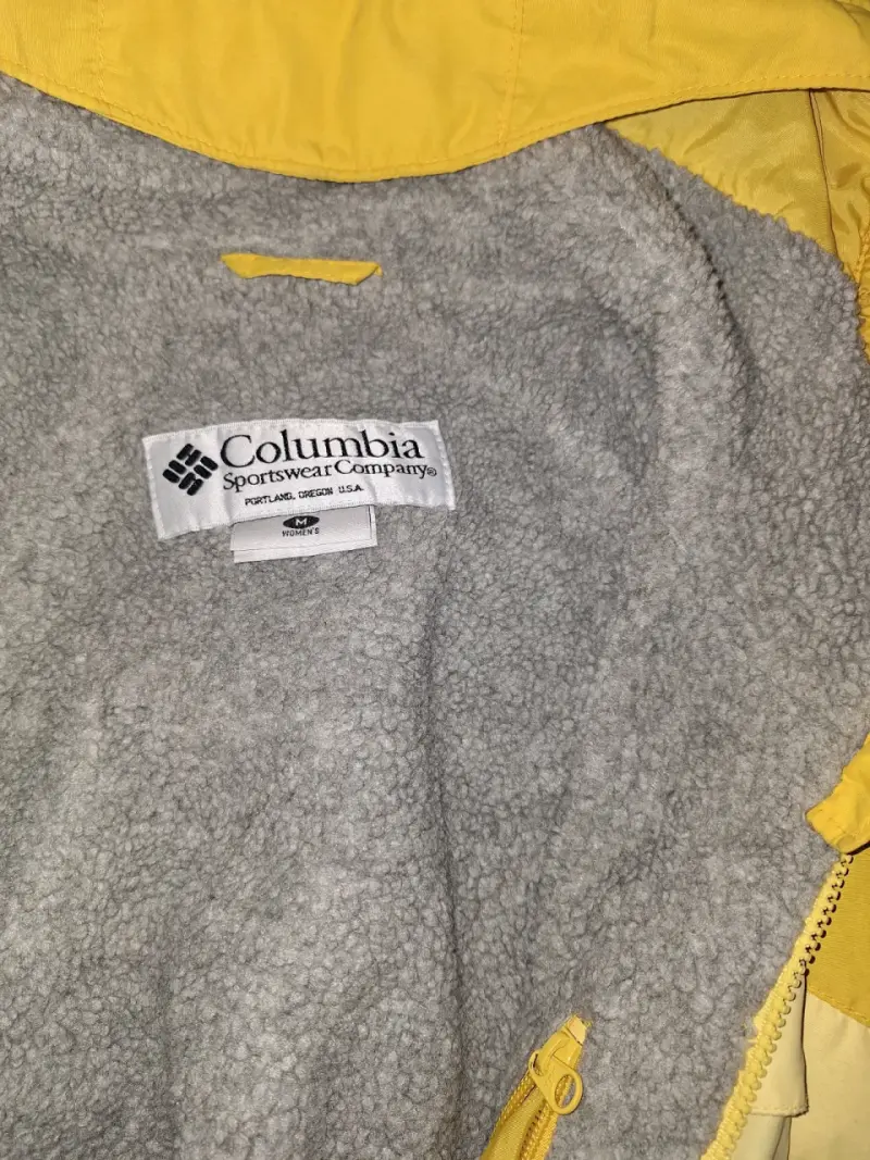 Chaqueta Columbia amarilla con capucha - 2