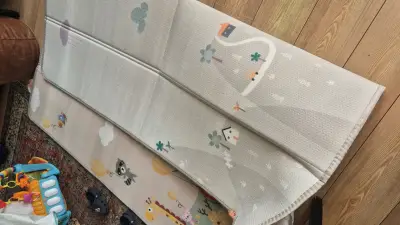Alfombra antigolpes plegable con bolsa - miniatura 4