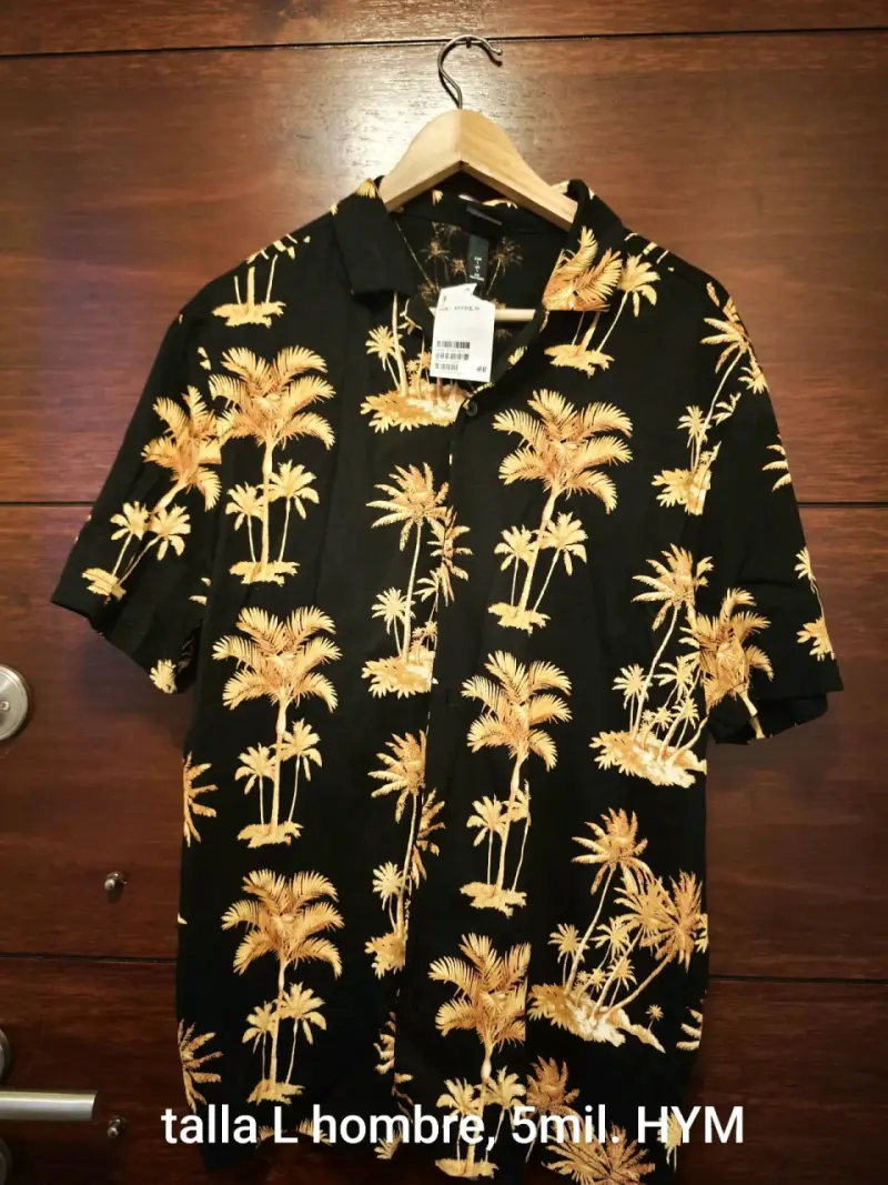 Camisa hawaiana negra con palmeras H&M talla L - 1