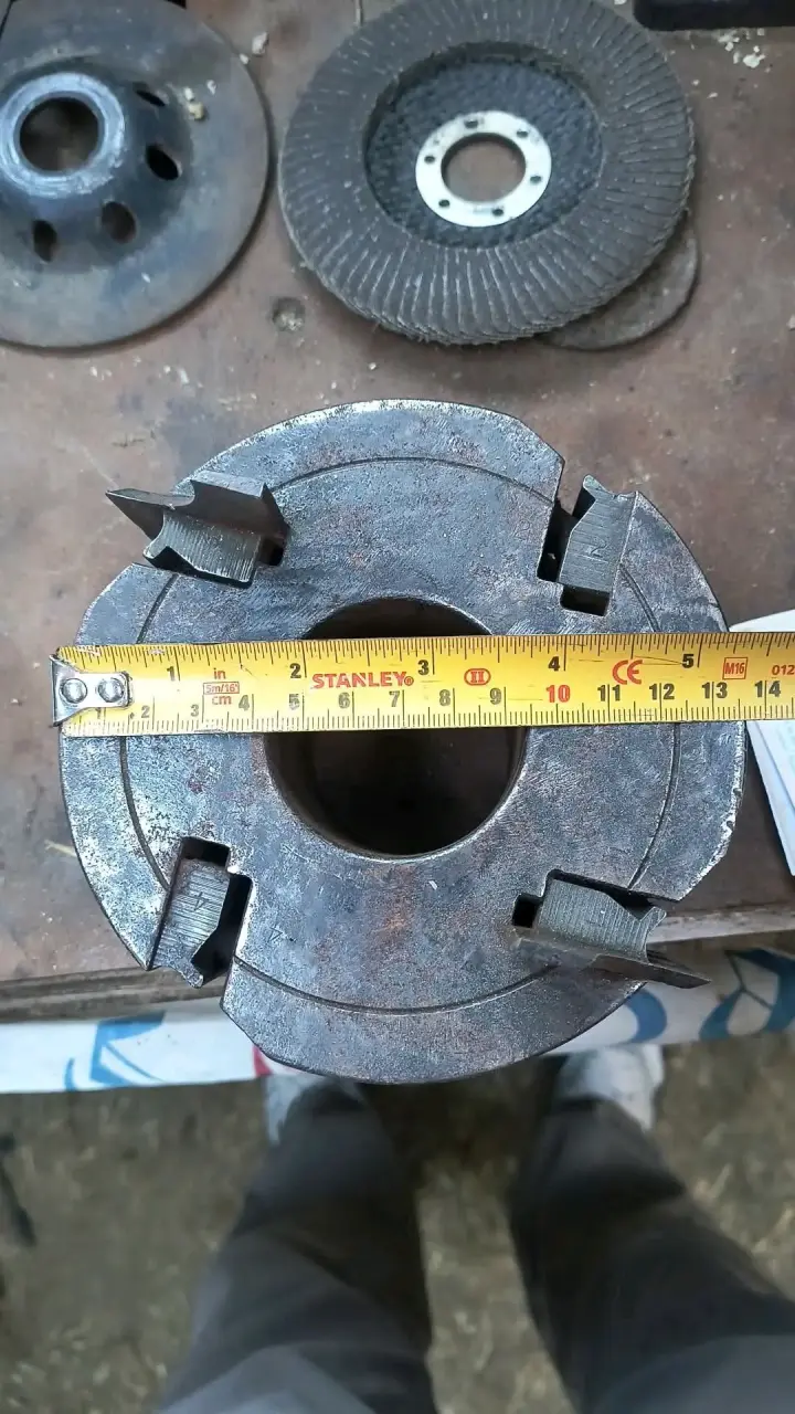 Cabezal de fresado de metal usado