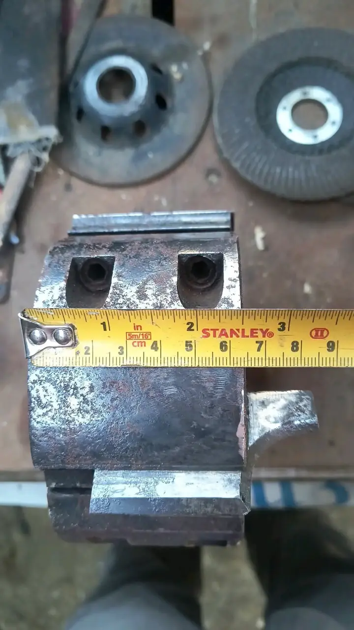 Cabezal de fresado de metal usado - 2