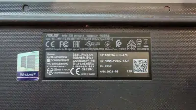 Notebook ASUS Intel Celeron con cargador - miniatura 2