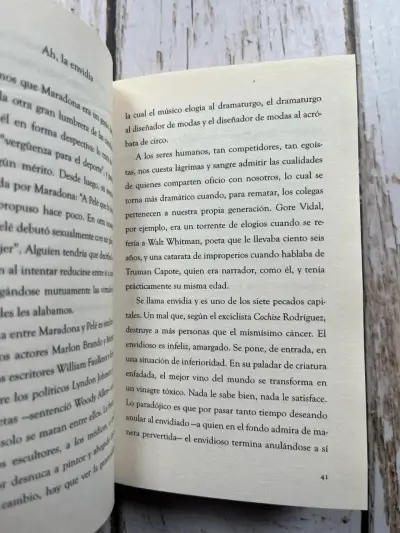 'Botellas de náufrago' de Alberto Salcedo Ramos - miniatura 6