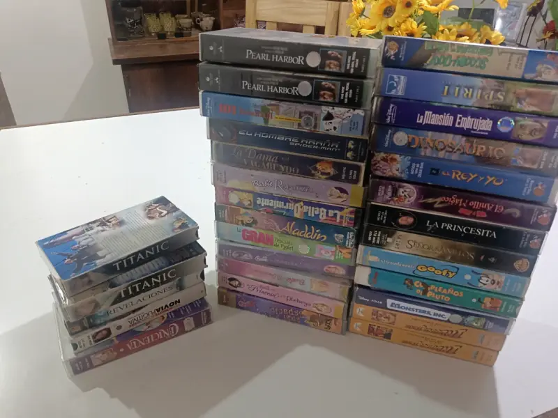 Colección de películas VHS clásicas y animadas - 2