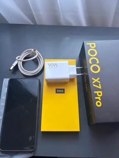 Smartphone POCO X7 Pro con cargador 90W - miniatura 1