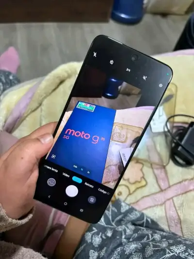 Smartphone Motorola Moto G 5G con cargador - miniatura 2