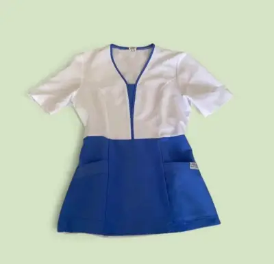 Uniforme clínico Liceo Técnico Rancagua - miniatura 2
