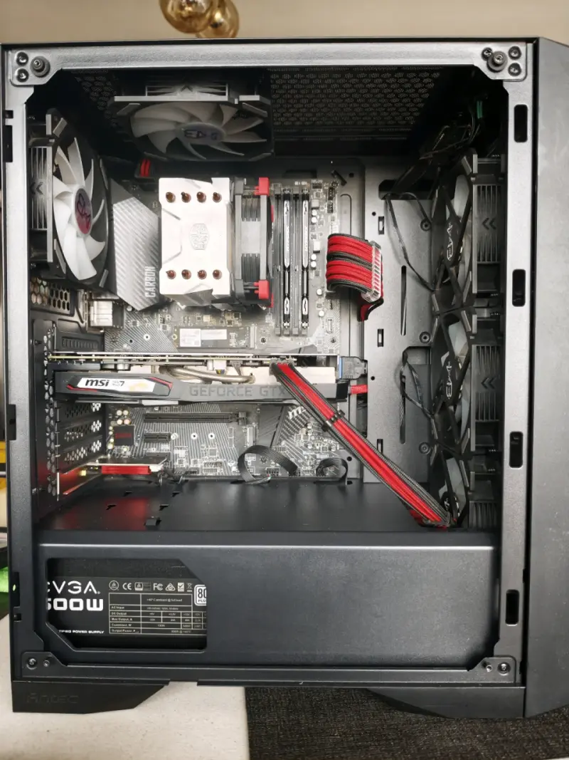 PC Gamer iluminación ARGB - 4