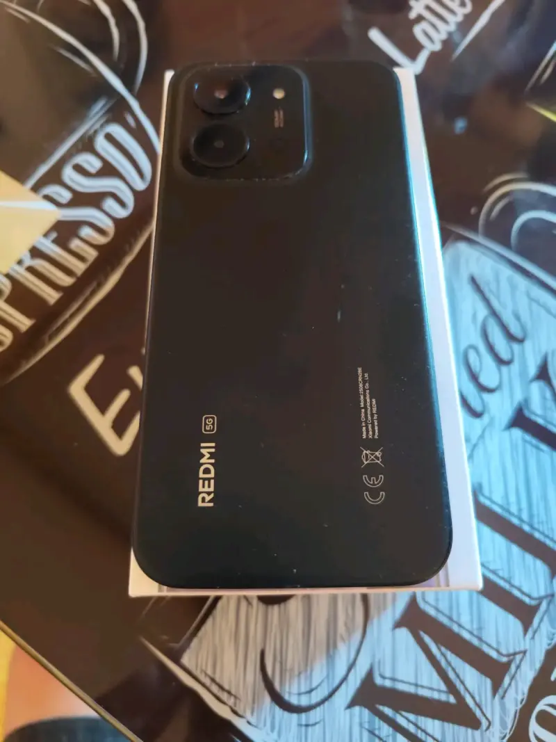 Smartphone Redmi 5G en buen estado - 1