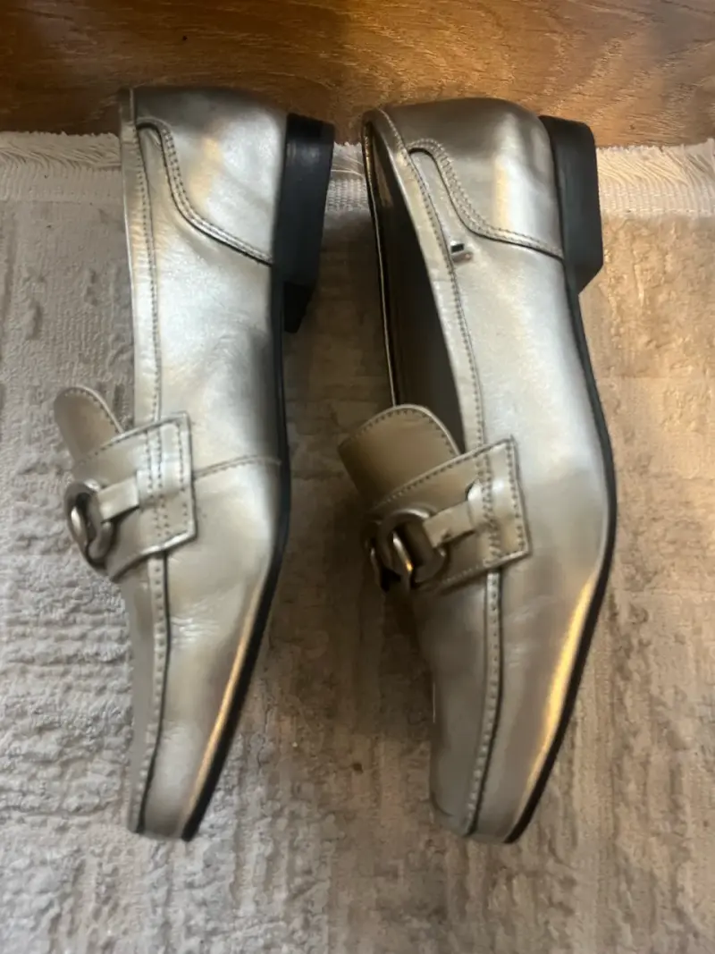 Mocasin de cuero plateados Pollini - 3