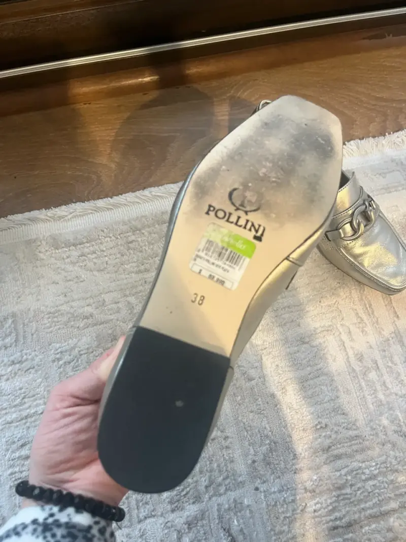 Mocasin de cuero plateados Pollini - 4