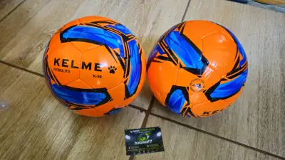 Balón de Futbolito Kelme K-90 Naranja y Azul - miniatura 3